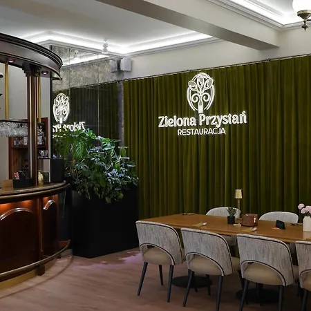 Zielona Przystan - Макув-Подхаляньский